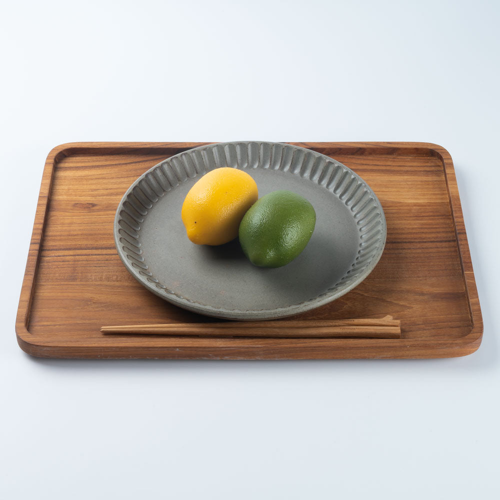 美濃焼 正陶苑 リムプレート（皿）大 マットグレー ¥3,630 大人の焼き物