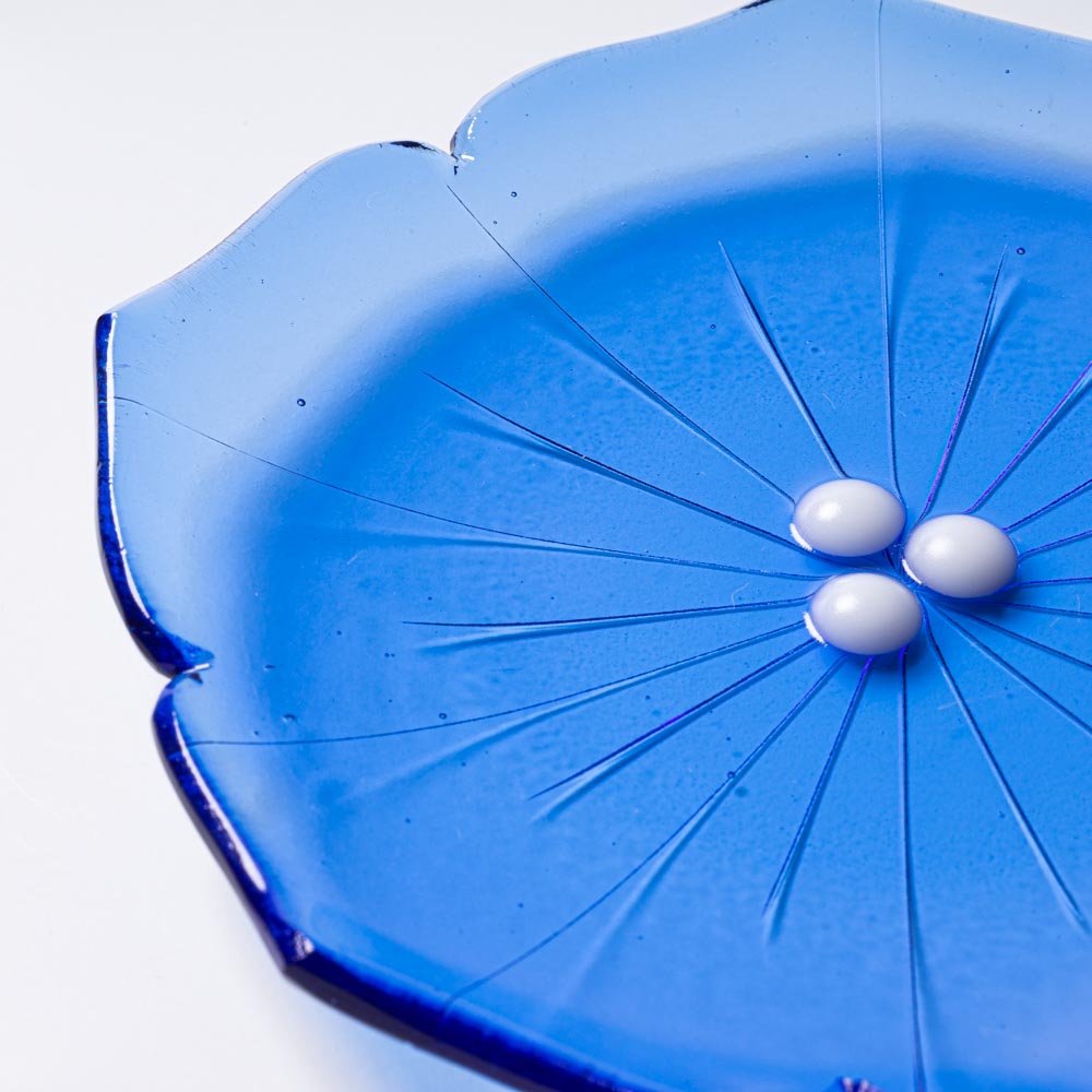 ガラス作家 佐々木翔子 花型小皿 ブルー ガラス作家 佐々木翔子 ガラスもの