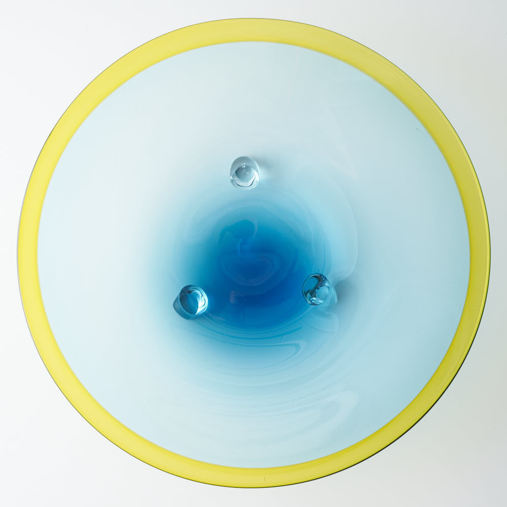 ガラス作家 梶原理恵子 三つ足バイカラープレート イエロー×ライトブルー ガラス作家 梶原理恵子 ガラスもの