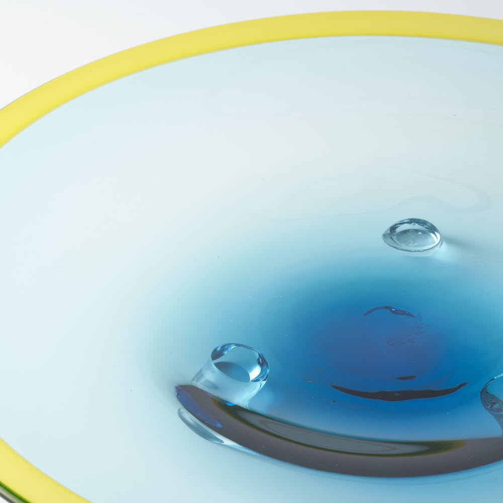 ガラス作家 梶原理恵子 三つ足バイカラープレート イエロー×ライトブルー ガラス作家 梶原理恵子 ガラスもの