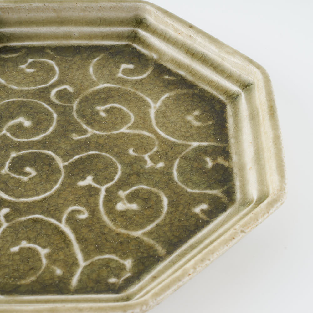 作家 小林哲生 八角皿 大 唐草 灰釉(白土) 作家 小林哲生 陶磁器作家もの