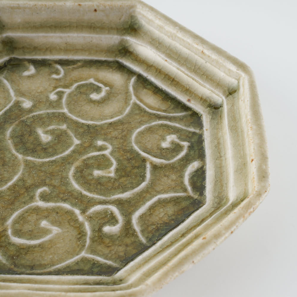 作家 小林哲生 八角皿 小 唐草 灰釉(白土) 作家 小林哲生 陶磁器作家もの