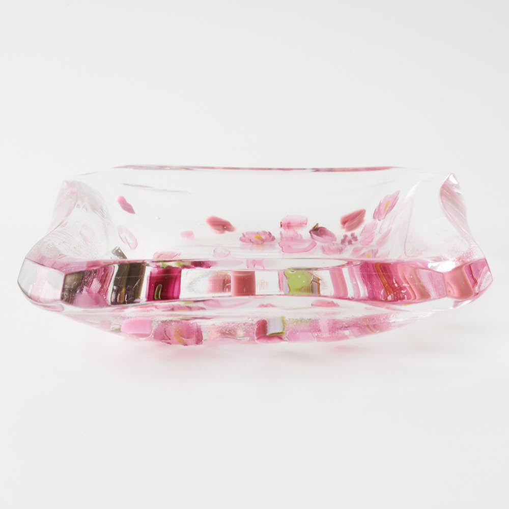 ガラス作家 三留  舞 桜咲く まめ皿 ガラス作家 三留舞 ガラスもの