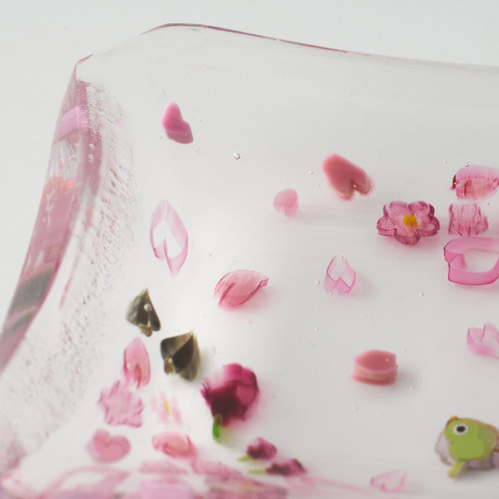ガラス作家 三留  舞 桜咲く まめ皿 ガラス作家 三留舞 ガラスもの