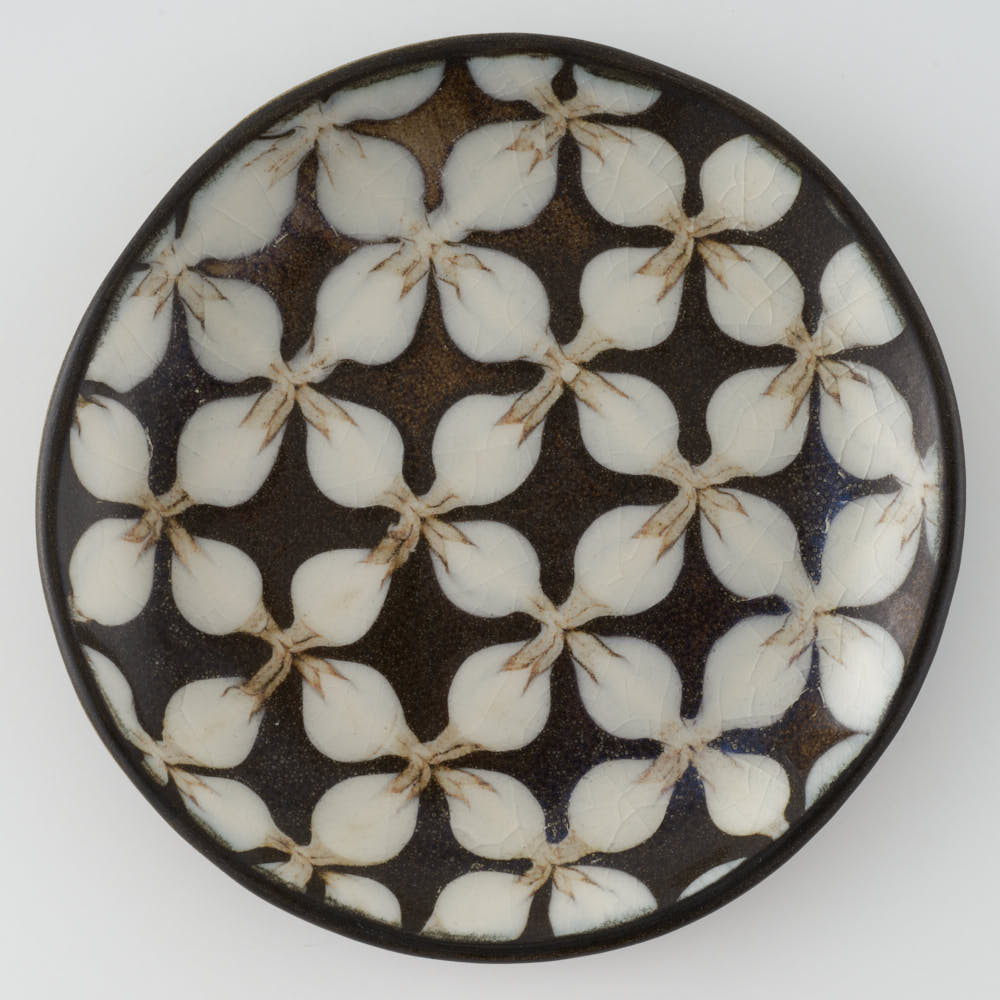 作家 園田空也 スリップウェア 5寸平皿 白花 生楽陶苑 陶磁器作家もの