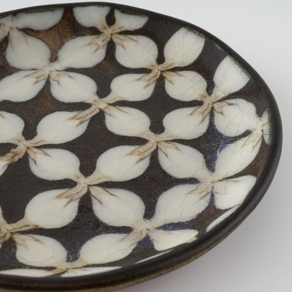 作家 園田空也 スリップウェア 5寸平皿 白花 生楽陶苑 陶磁器作家もの