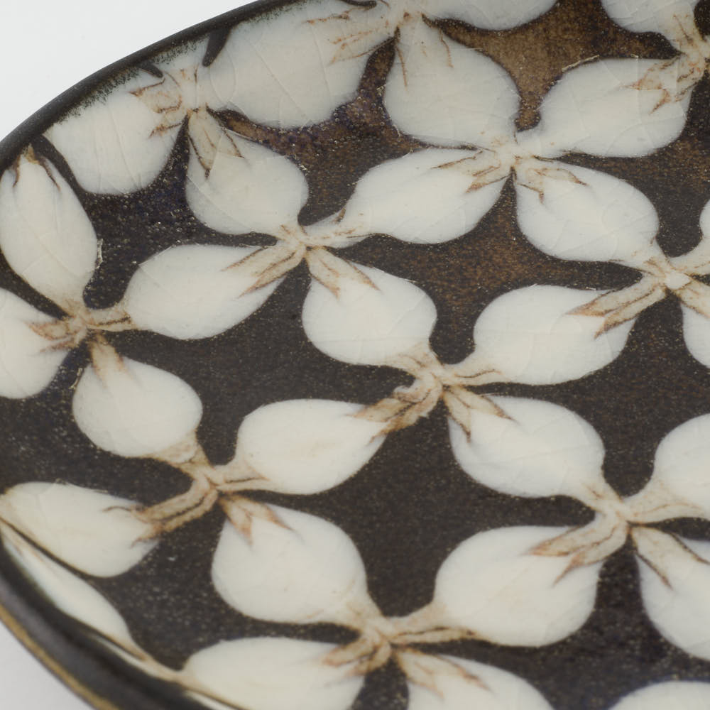 作家 園田空也 スリップウェア 5寸平皿 白花 生楽陶苑 陶磁器作家もの