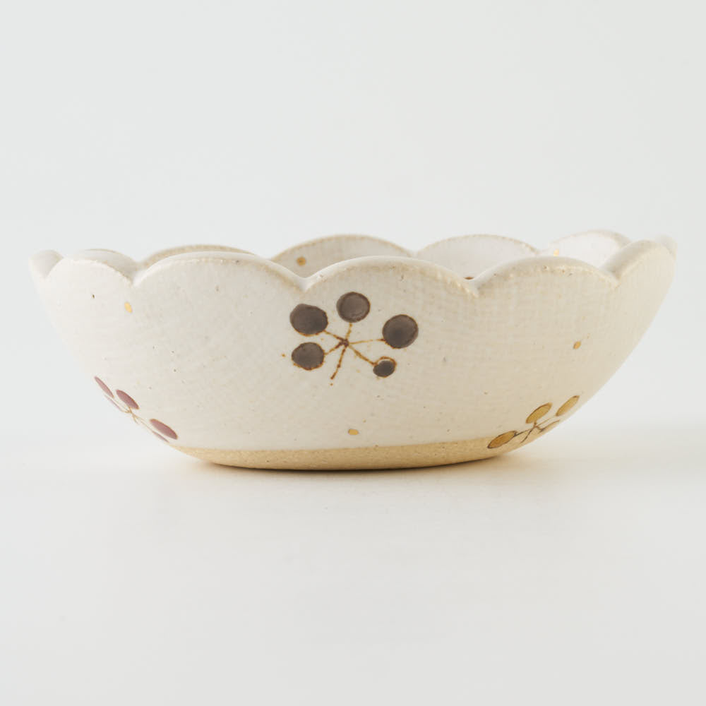 作家 岡洋美 赤い実紋花型豆鉢 作家 岡洋美 陶磁器作家もの