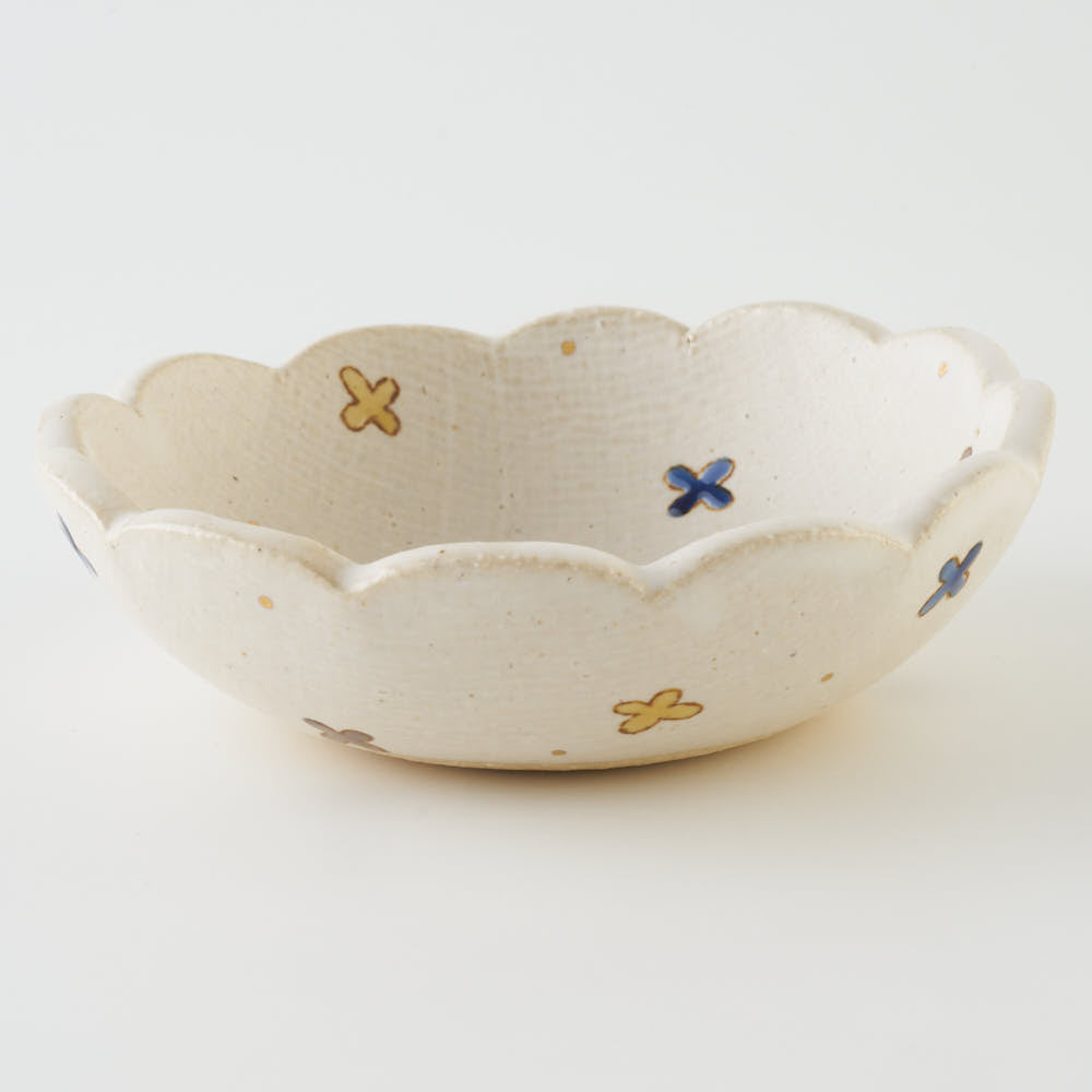 作家 岡洋美 花紋花型豆鉢 作家 岡洋美 陶磁器作家もの