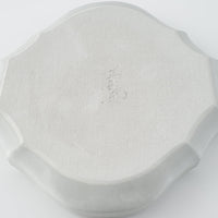 作家 杉沼里美 盛上白泥紋様小皿・グレイ 作家 杉沼里美 陶磁器作家もの