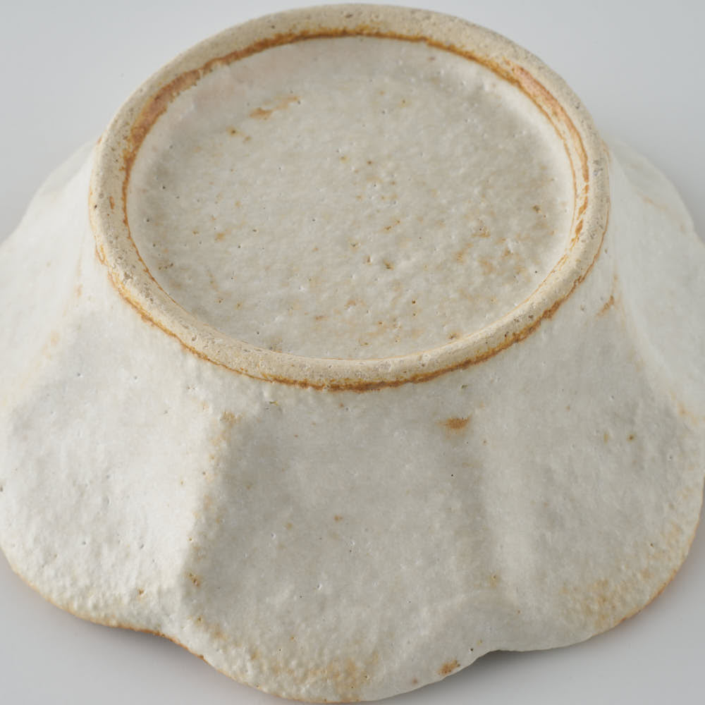 作家 青柳憲儀 白釉 輪花鉢(S) 作家 青柳憲儀 陶磁器作家もの