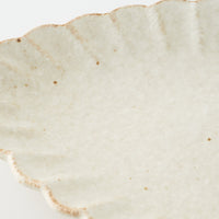 作家 青柳憲儀 白釉 輪花菱楕円皿