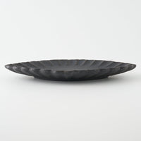作家 青柳憲儀 黒釉 輪花菱楕円皿 作家 青柳憲儀 陶磁器作家もの