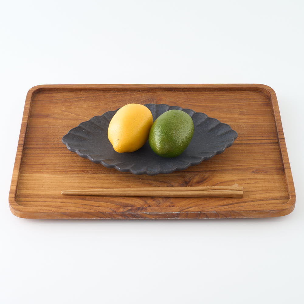 作家 青柳憲儀 黒釉 輪花菱楕円皿 作家 青柳憲儀 陶磁器作家もの