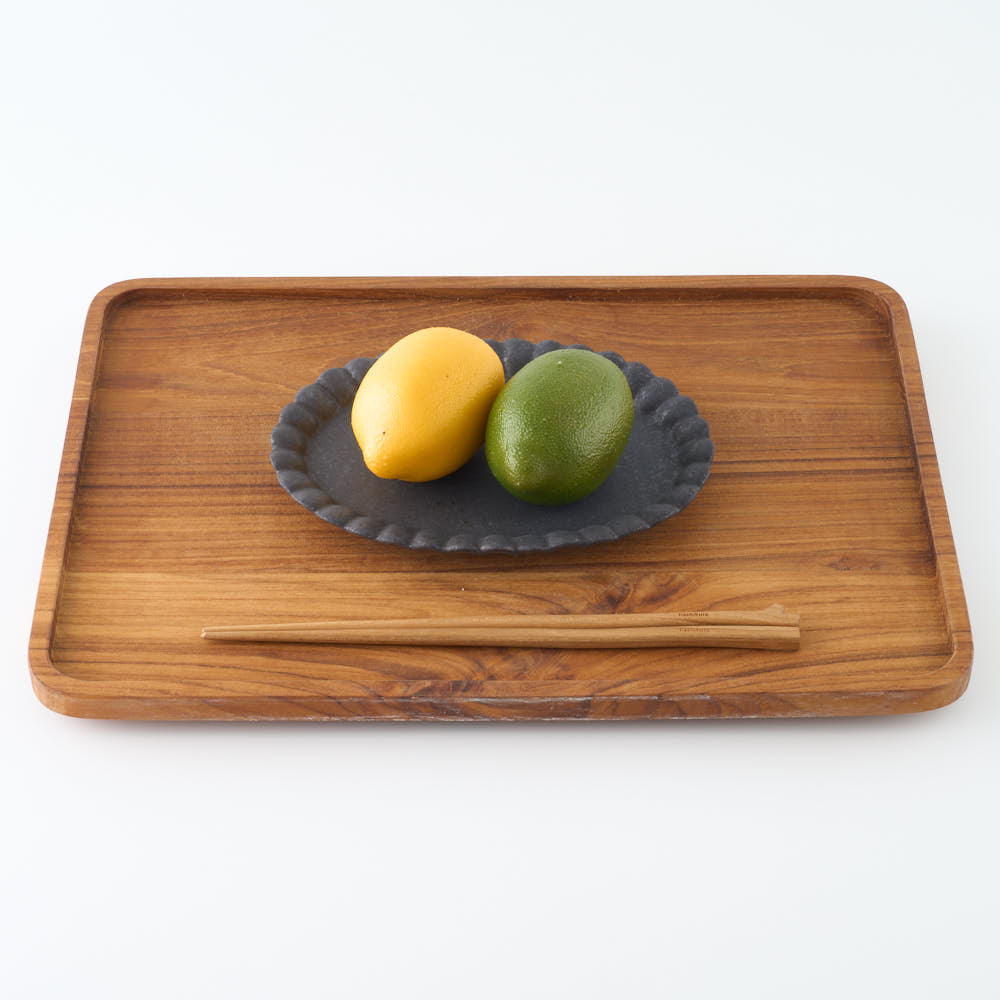作家 青柳憲儀 黒釉 輪花楕円皿(S) 作家 青柳憲儀 陶磁器作家もの