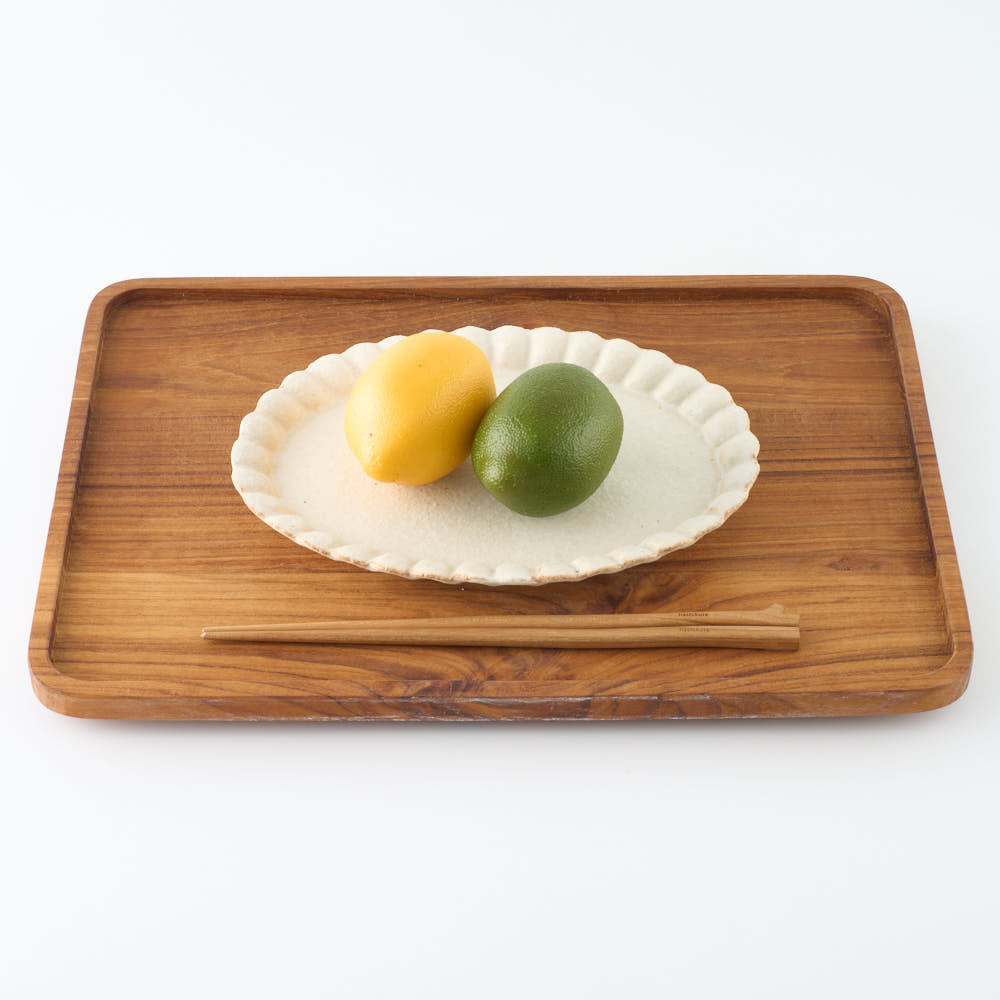 作家 青柳憲儀 白釉 輪花楕円皿(M) 作家 青柳憲儀 陶磁器作家もの