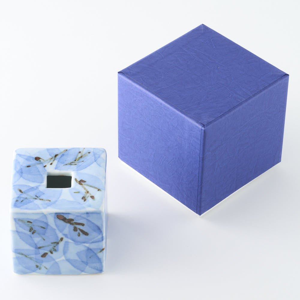 壮明窯 染付木の葉文角花入れ(大)