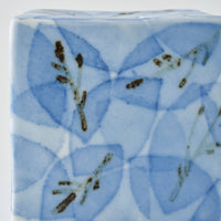 壮明窯 染付木の葉文角花入れ(大)