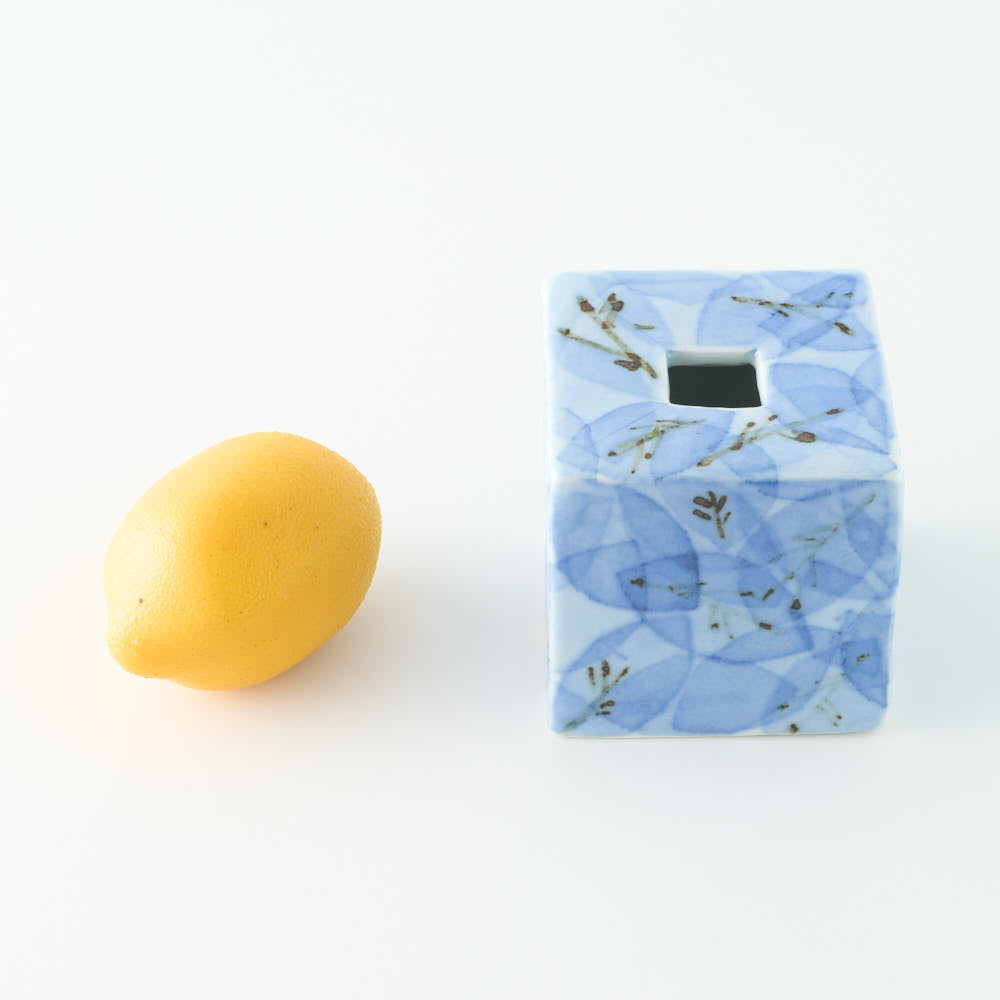 壮明窯 染付木の葉文角花入れ(大)