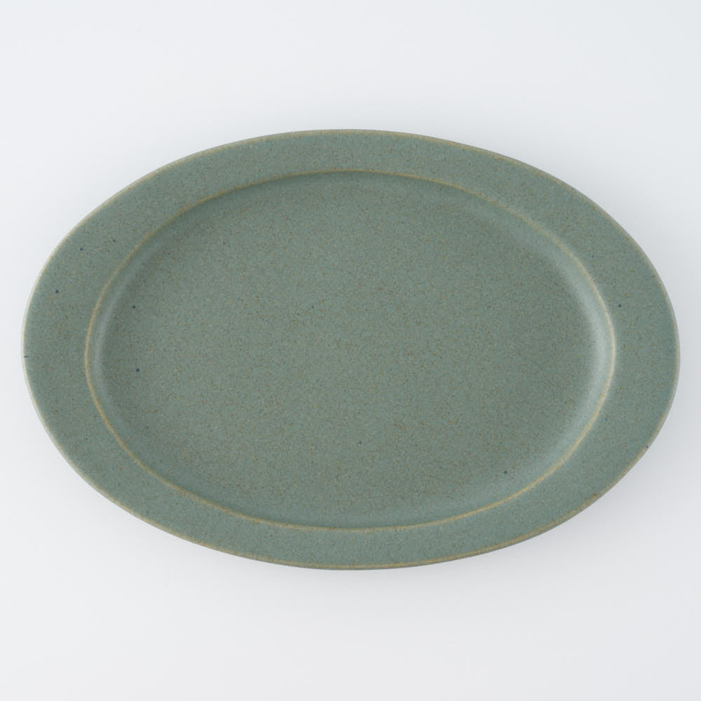 作家 古川まみ オーバル皿L モスグリーン ¥3,850 大人の焼き物