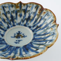 砥部焼 陶房遊 輪花平鉢(小) 錆青