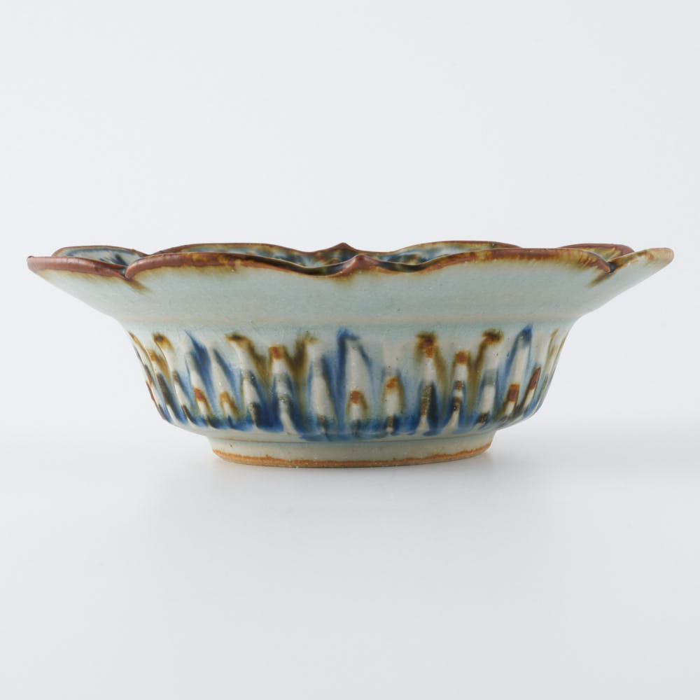 砥部焼 陶房遊 輪花しのぎ深鉢(小) 錆青