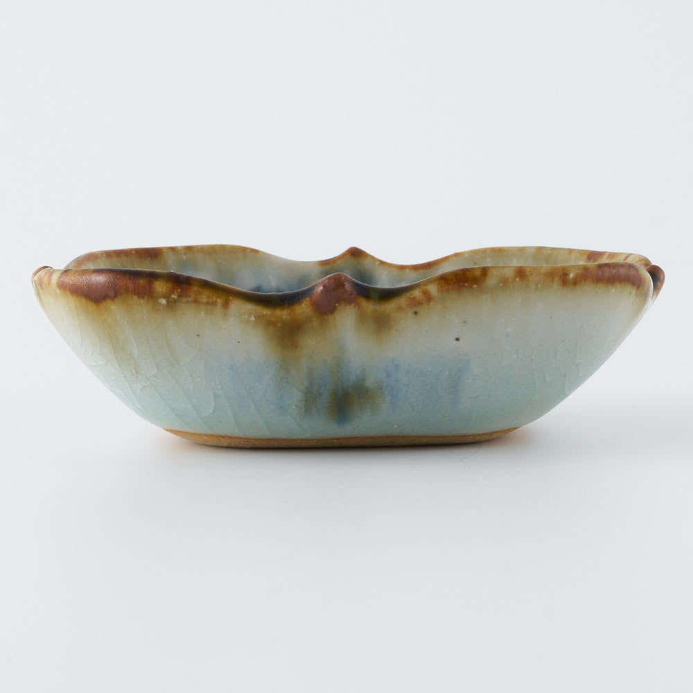 砥部焼 陶房遊 輪花角鉢(豆)錆青