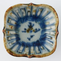 砥部焼 陶房遊 輪花角鉢(豆)錆青