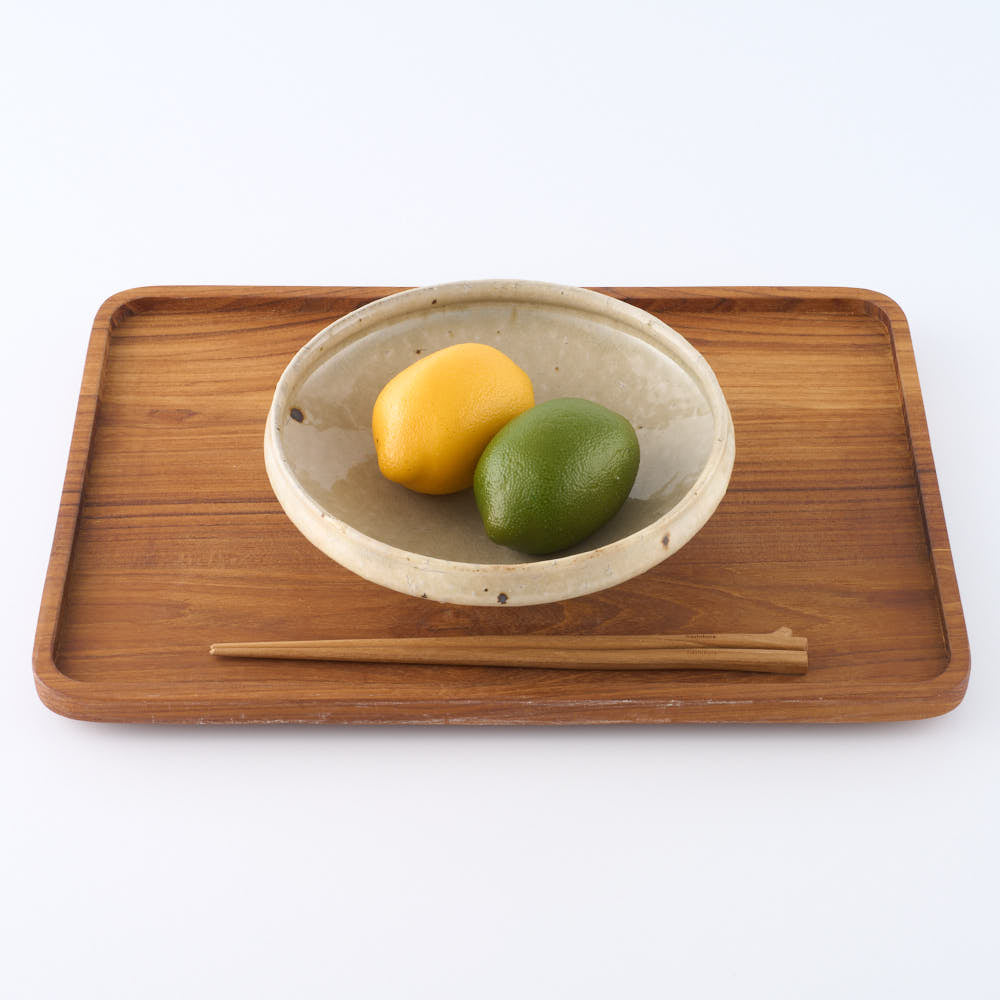 作家 中村哲雄 粉引 丸縁鉢（6寸） ¥3,740 大人の焼き物