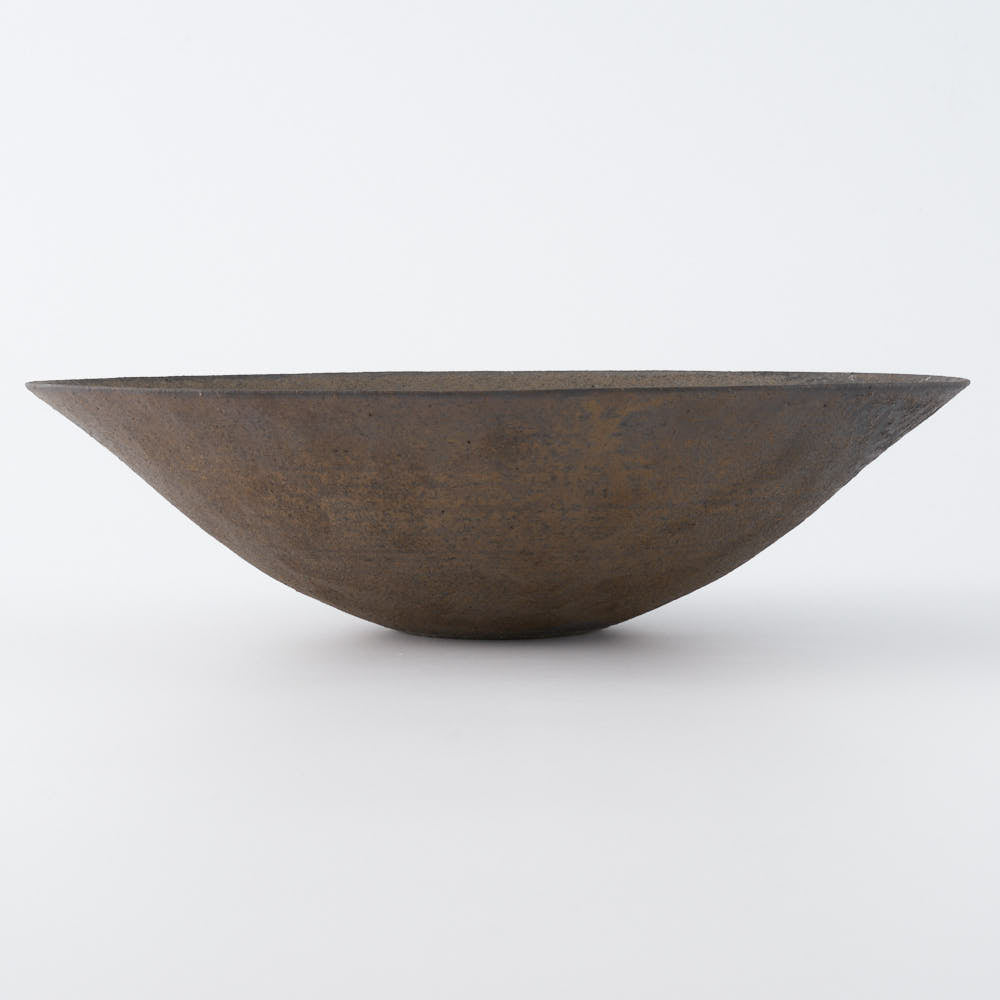 作家 冨部咲喜子 鉄釉中鉢 作家 冨部咲喜子 陶磁器作家もの