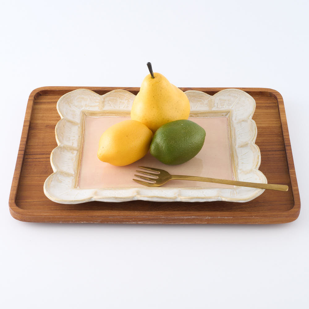 つちのわ 作家 石黒美佐緒 花の額皿 大皿 ピンク ¥9,900 大人の焼き物