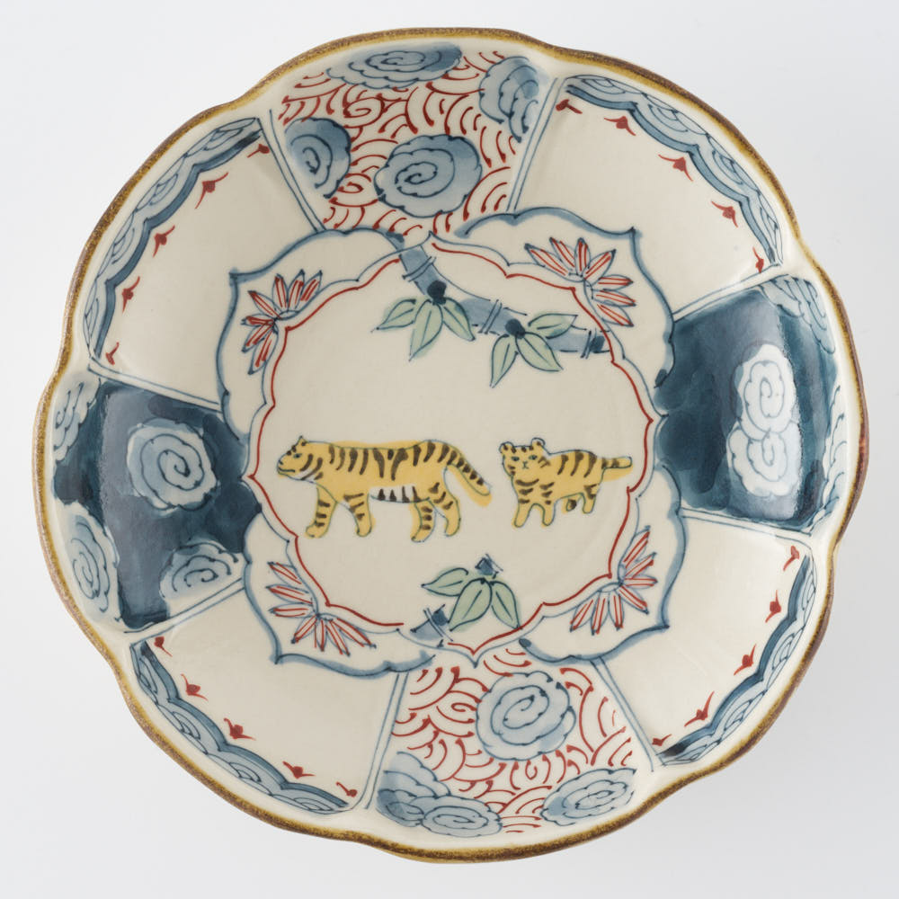 虎の絵柄 陶器の皿 松浦コータロー 虎とウサギの絵柄 陶器皿 松浦