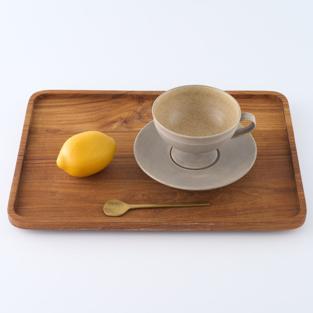 作家 児玉修治 ティーカップ＆ソーサー リネン ¥8,800 大人の焼き物