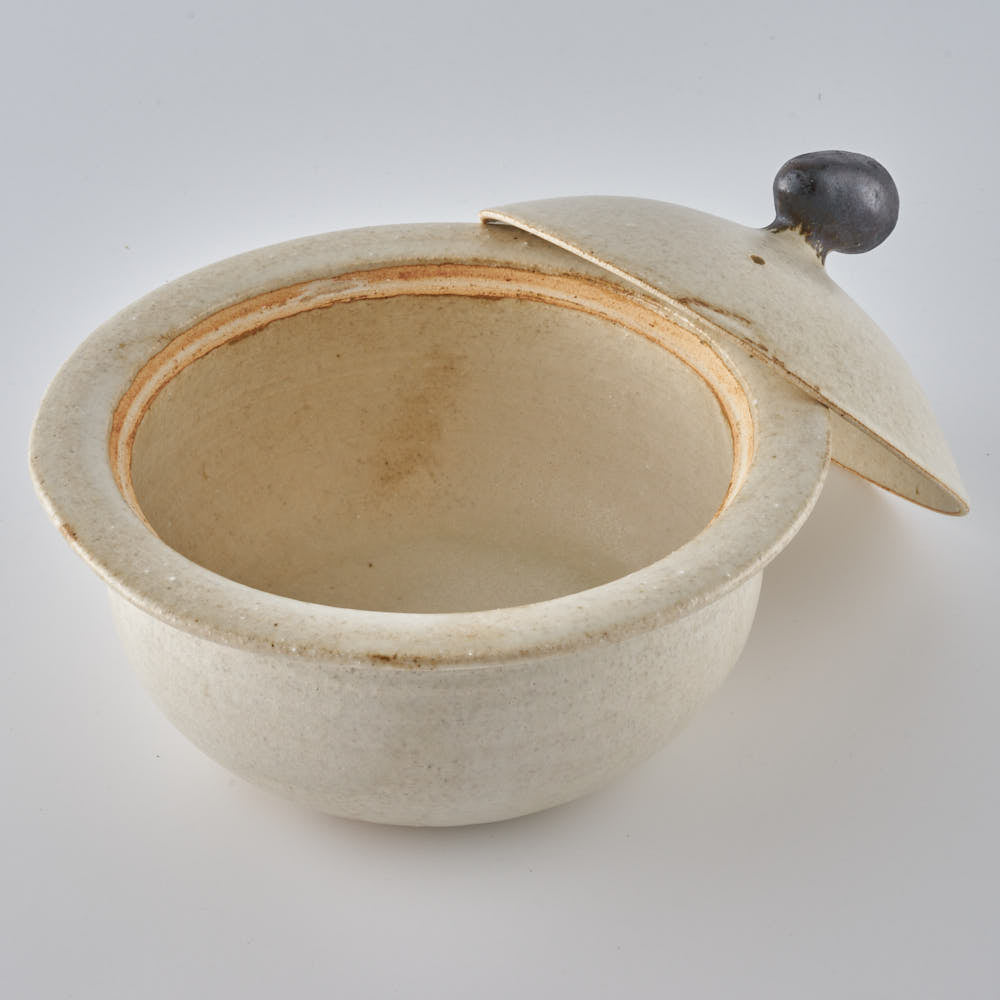 作家 児玉修治 キャセロール 白 作家 児玉修治 陶磁器作家もの