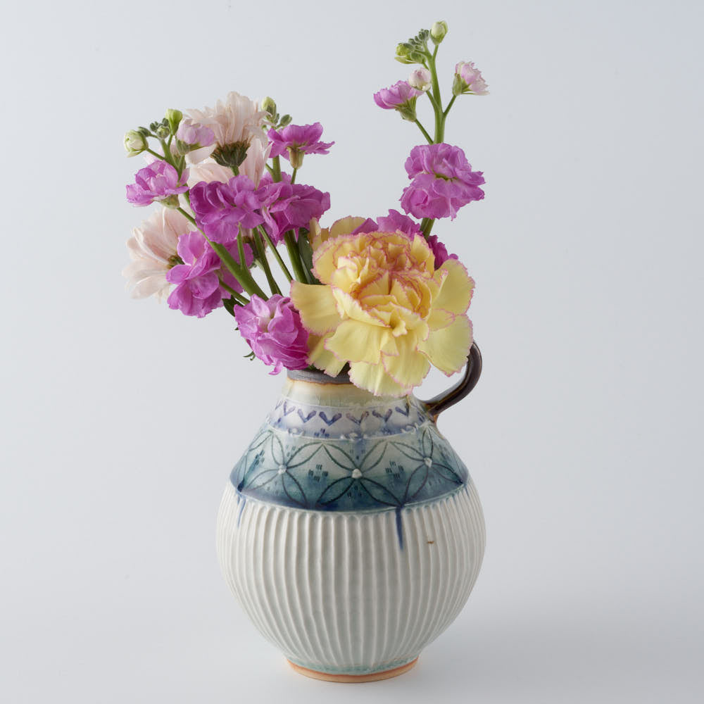 作家 小國美智子 刻文花器 作家 小國美智子 陶磁器作家もの