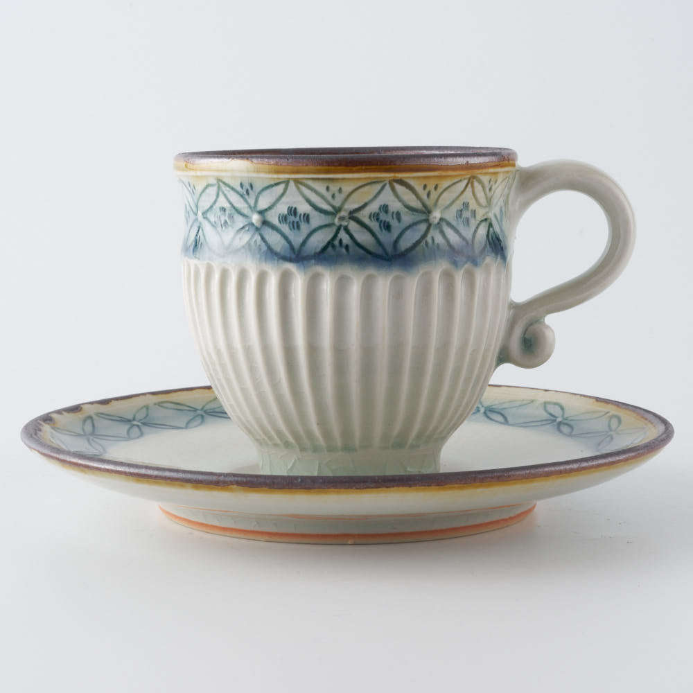 作家 小國美智子 デミタスカップ(カール) 作家 小國美智子 陶磁器作家もの