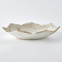 作家 古角志奈帆 貝文花形平皿 white brown 作家 古角志奈帆 陶磁器作家もの