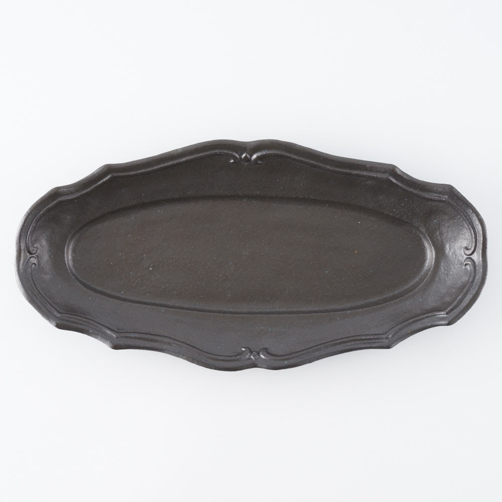 作家 古角志奈帆 線文フリル長方鉢 matt black 作家 古角志奈帆 陶磁器作家もの