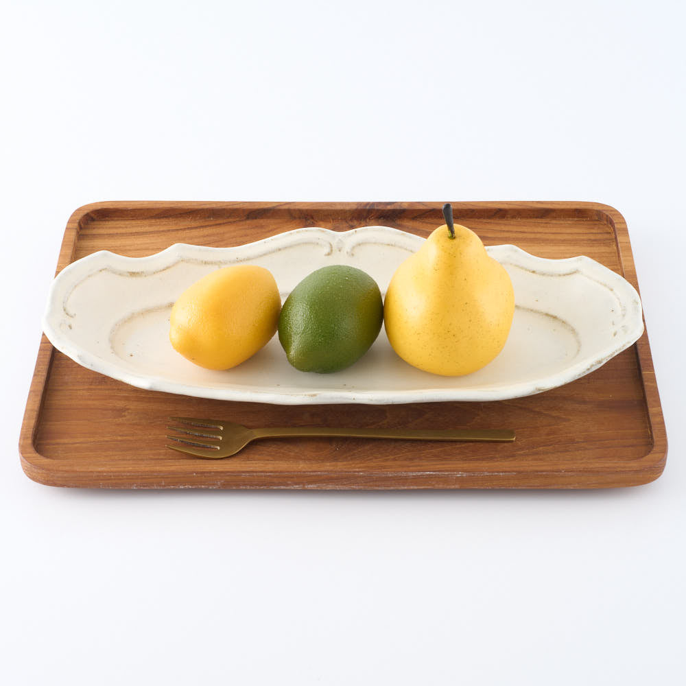 作家 古角志奈帆 線文フリル長方鉢 white brown 作家 古角志奈帆 陶磁器作家もの