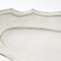 作家 古角志奈帆 線文フリル長方鉢 white brown 作家 古角志奈帆 陶磁器作家もの