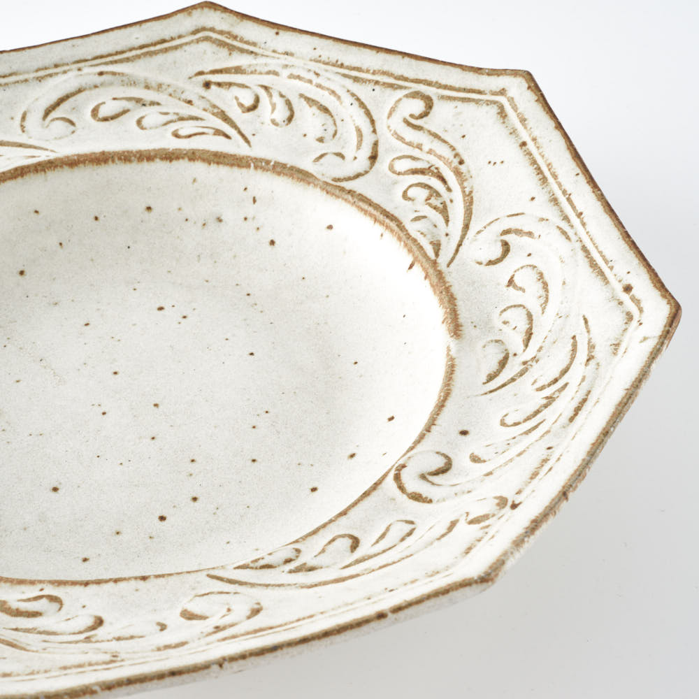 作家 古角志奈帆 流線文八角くぼみ鉢 white brown 作家 古角志奈帆 陶磁器作家もの