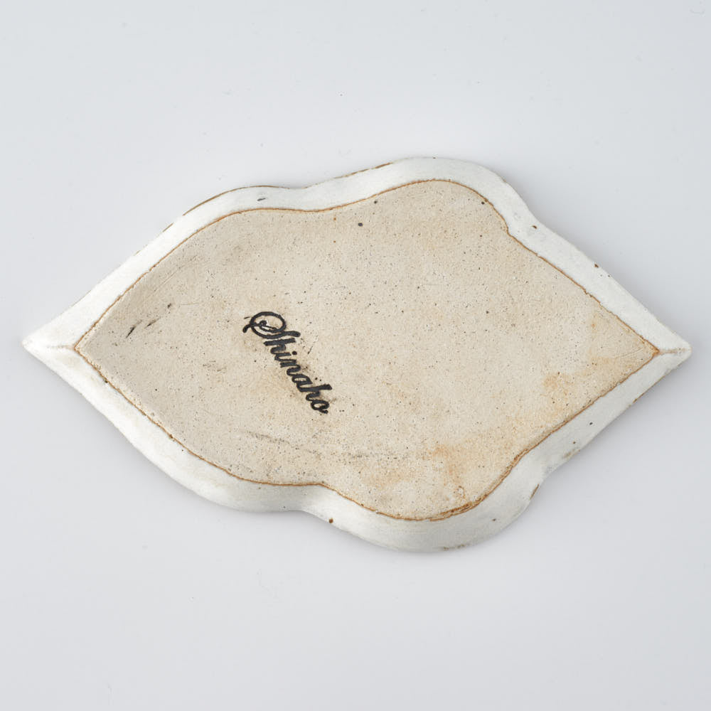 作家 古角志奈帆 クリスマスローズ文小皿 white brown 作家 古角志奈帆 陶磁器作家もの