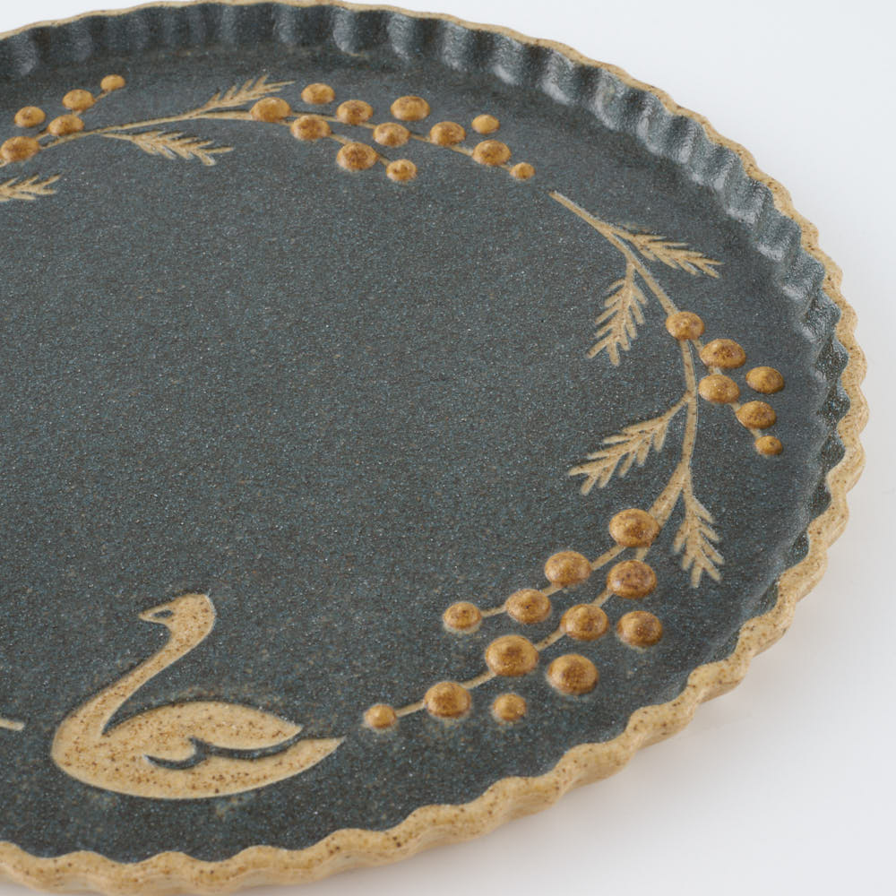 作家 田中遼馬 なみなみプレート195mm/ミモザ白鳥/ネイビー 苔色工房 陶磁器作家もの