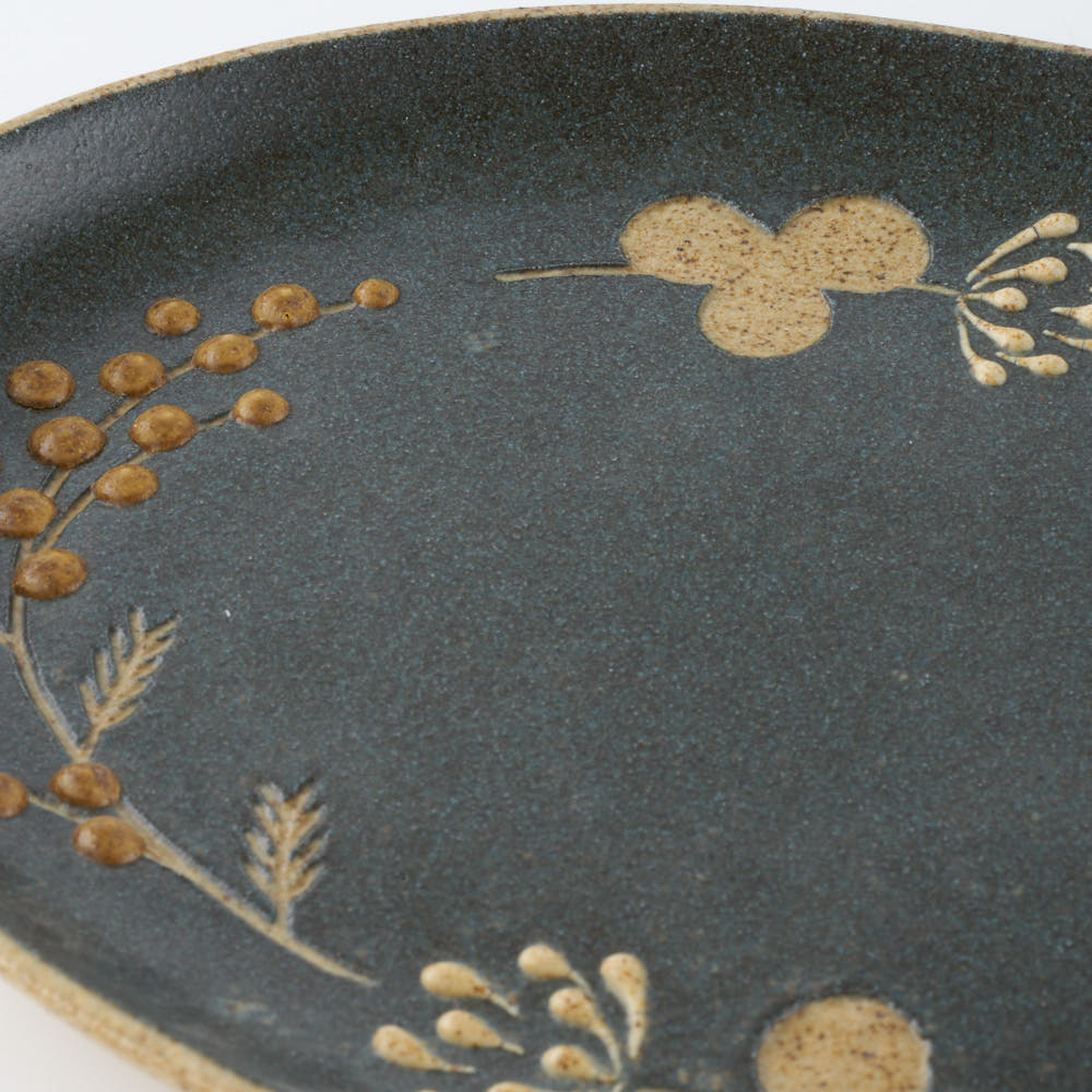 作家 田中遼馬 オーバルプレート/ミモザクローバーウサギ/ネイビー 苔色工房 陶磁器作家もの