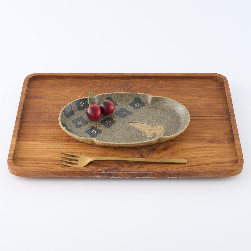 作家 田中遼馬 長よつは皿/花紋様シロクマ/重ねスモークブルー