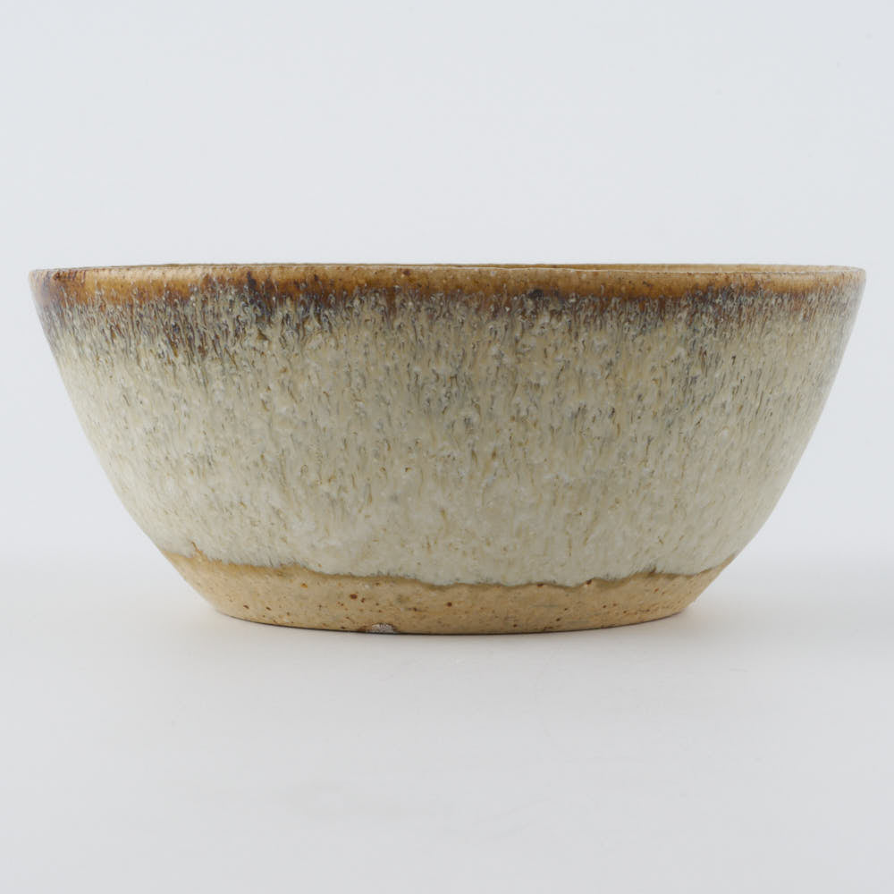 作家 鈴木まるみ サラダボウル（S）黒糠 ¥2,530 大人の焼き物