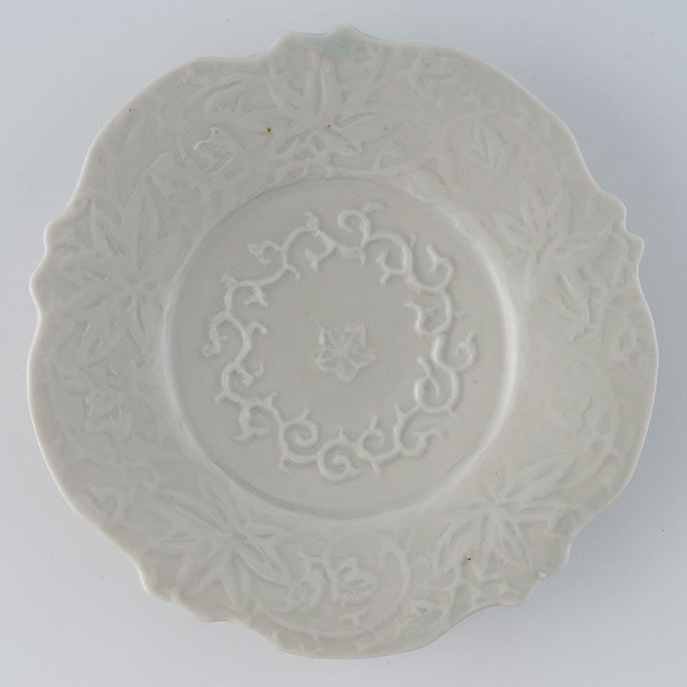 作家 前田麻美 青白磁 花唐草稜花 豆皿