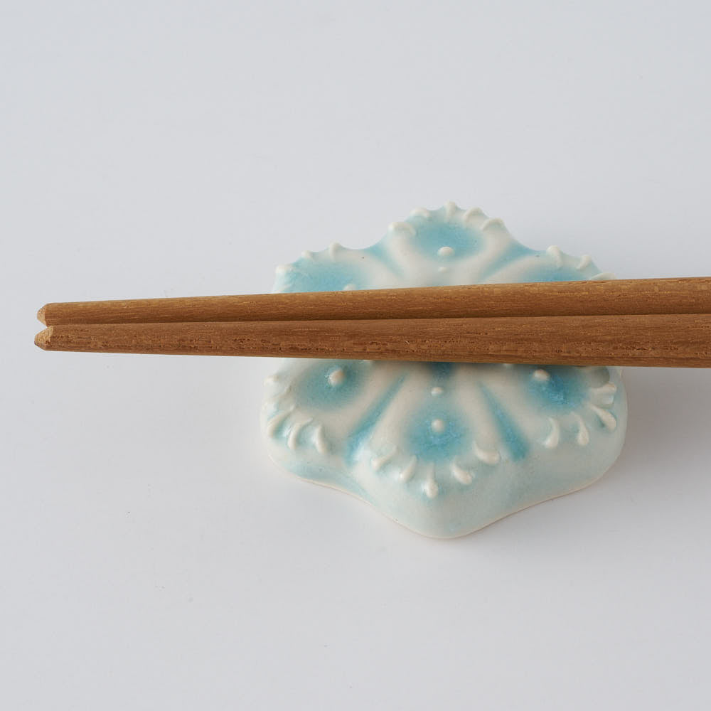作家 佐藤美季 箸置き(ミントグリーン) ¥1,100 大人の焼き物