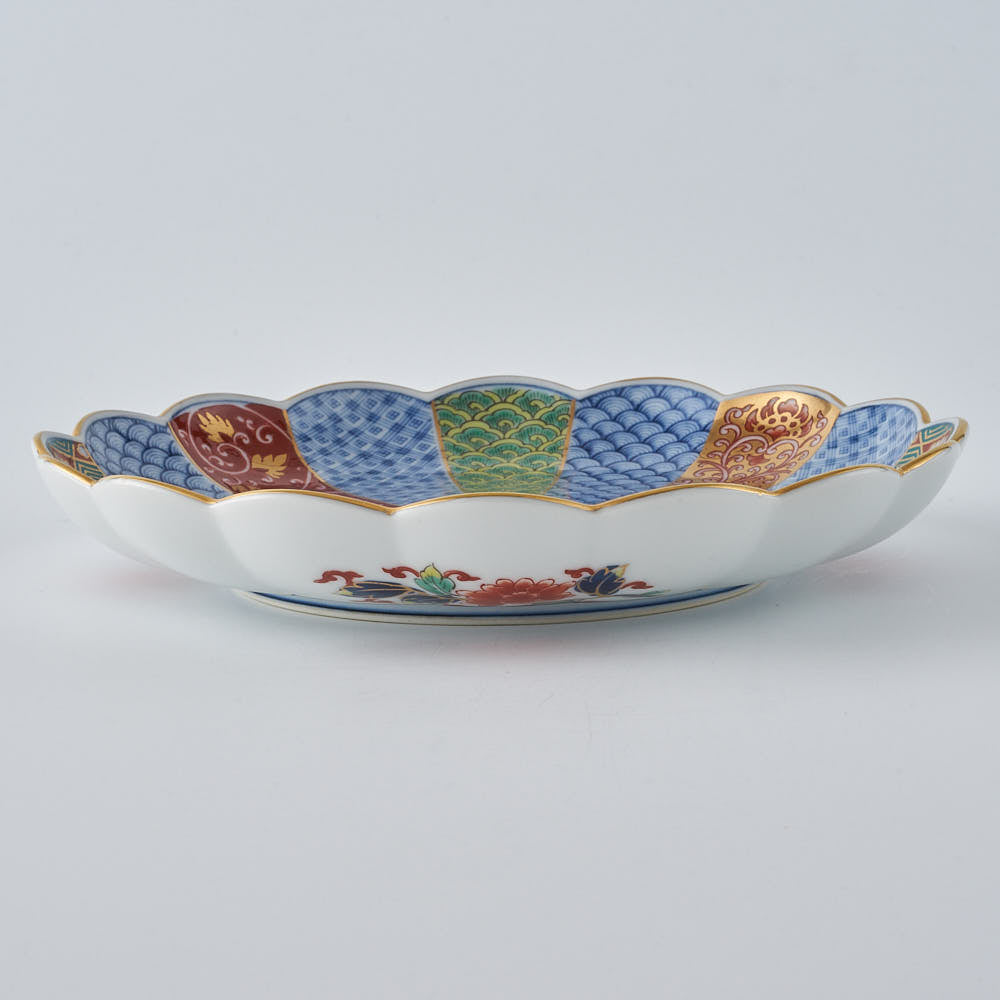 波佐見焼 林九郎窯 菊割花地紋 5号皿 ¥3,960 大人の焼き物