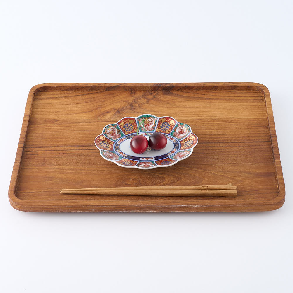 林九郎窯　金彩　大皿‼️ 波佐見焼 林九郎窯 金彩間取菊紋 13.5cm楕円皿 ¥4,840 大人の焼き物